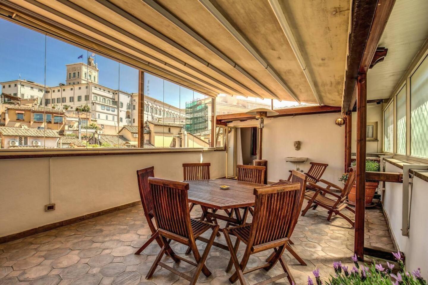 로마 Attic With Terrace By Trevi Fountain 아파트 외부 사진