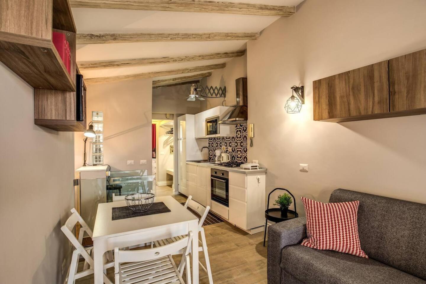 로마 Attic With Terrace By Trevi Fountain 아파트 외부 사진